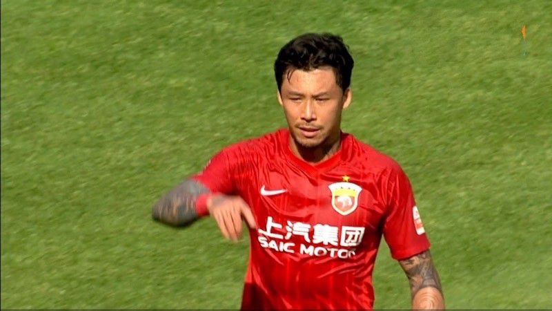 最终曼城3-1埃弗顿。